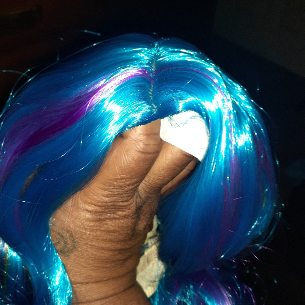 Wig - Picture 3 of 3